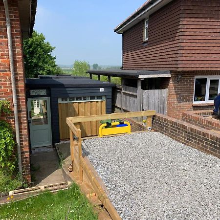 Meadow View - A Studio With Free Parking And A Sunny Terrace Lewes Exterior photo
